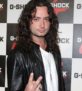 american idol alum constantine maroulis calls out clay aiken on twitter - national lifestyle 